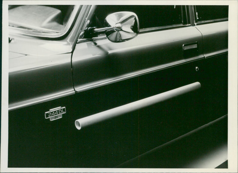 Volvo 244 DL - Vintage Photograph