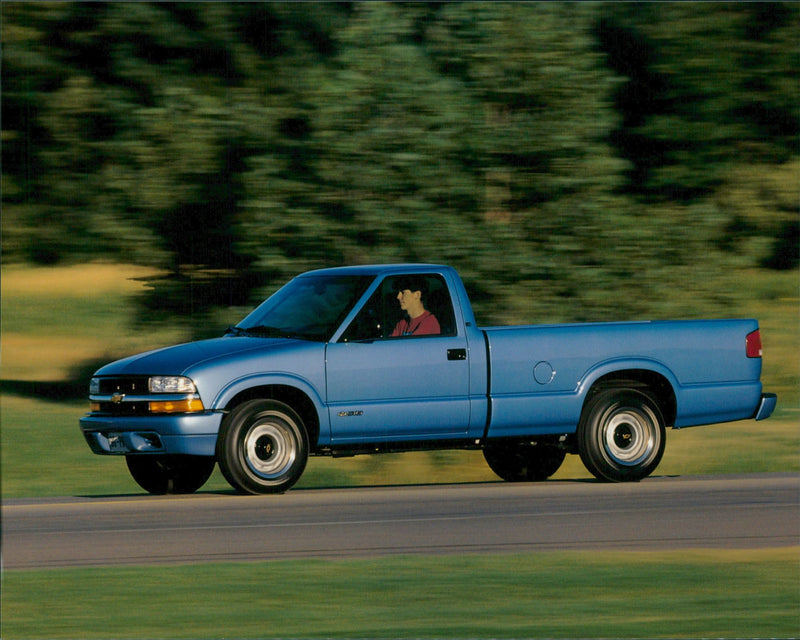 Chevrolet S10 - Pickup - Vintage Photograph