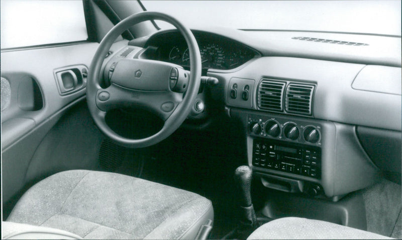 Chrysler 1995 - Vintage Photograph