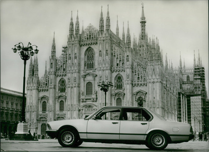 1980 BMW 745i - Vintage Photograph