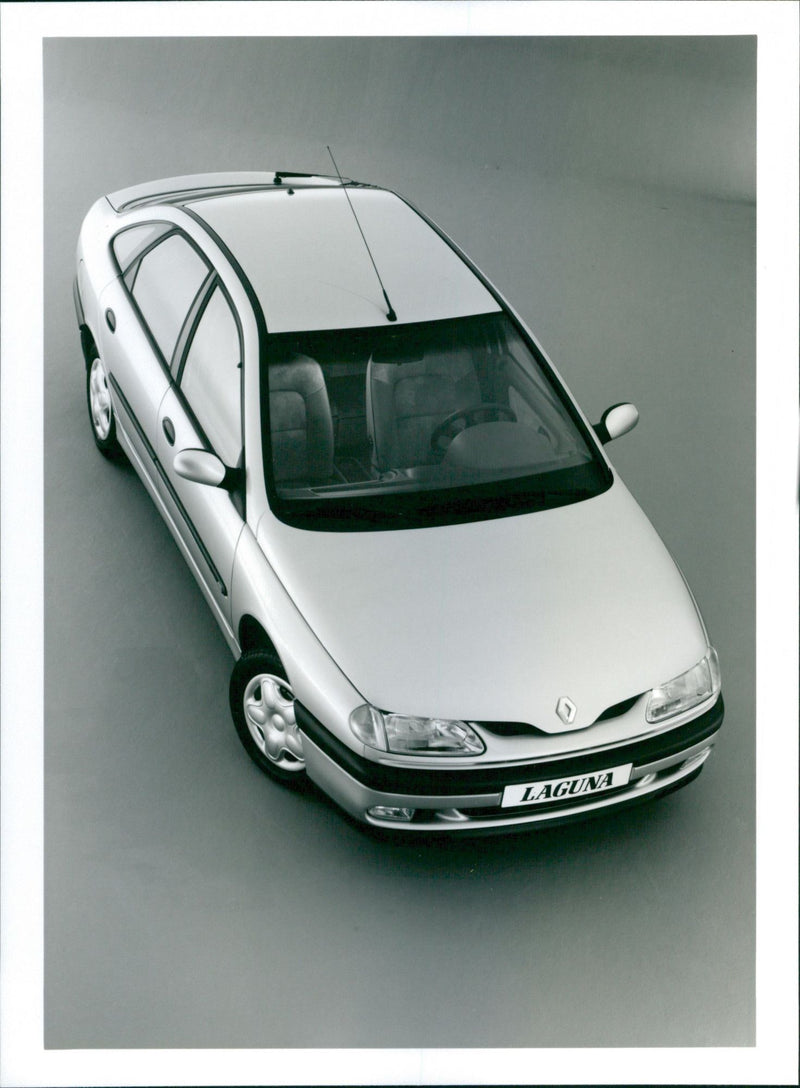 Renault Laguna - Vintage Photograph