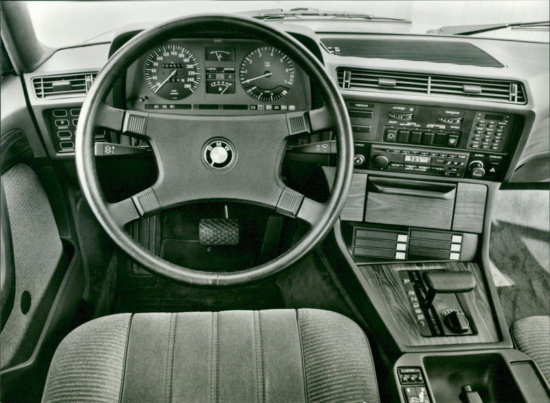 1984 BMW 745i - Vintage Photograph