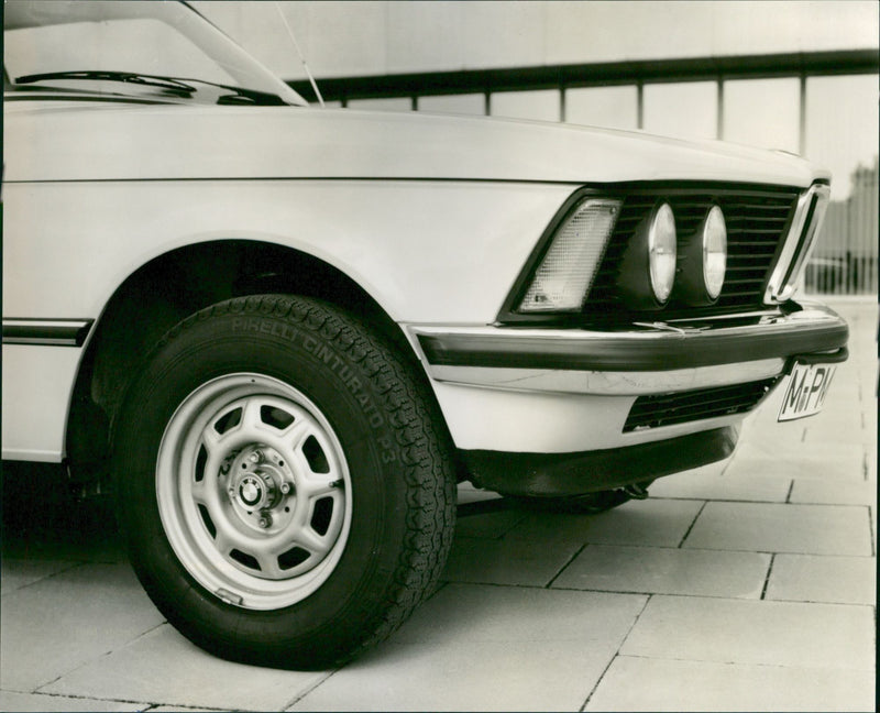 BMW 316 - Vintage Photograph