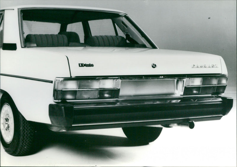 Peugeot 604 D Turbo - Vintage Photograph