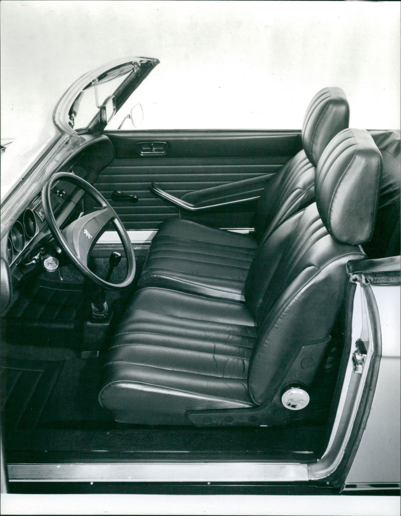 Peugeot 304 S Cabrio - Vintage Photograph