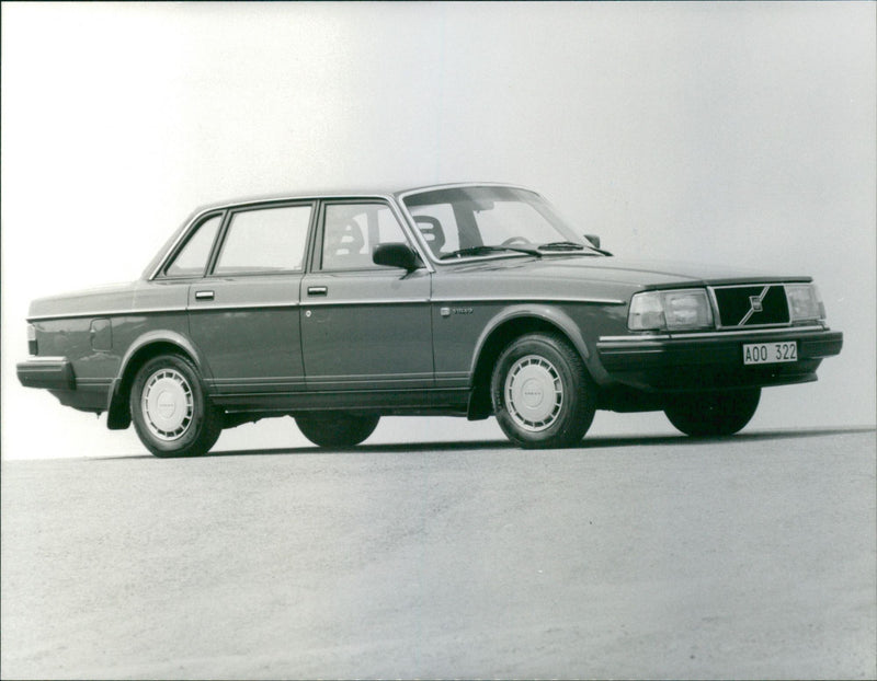 Volvo 240 GL 1986 - Vintage Photograph