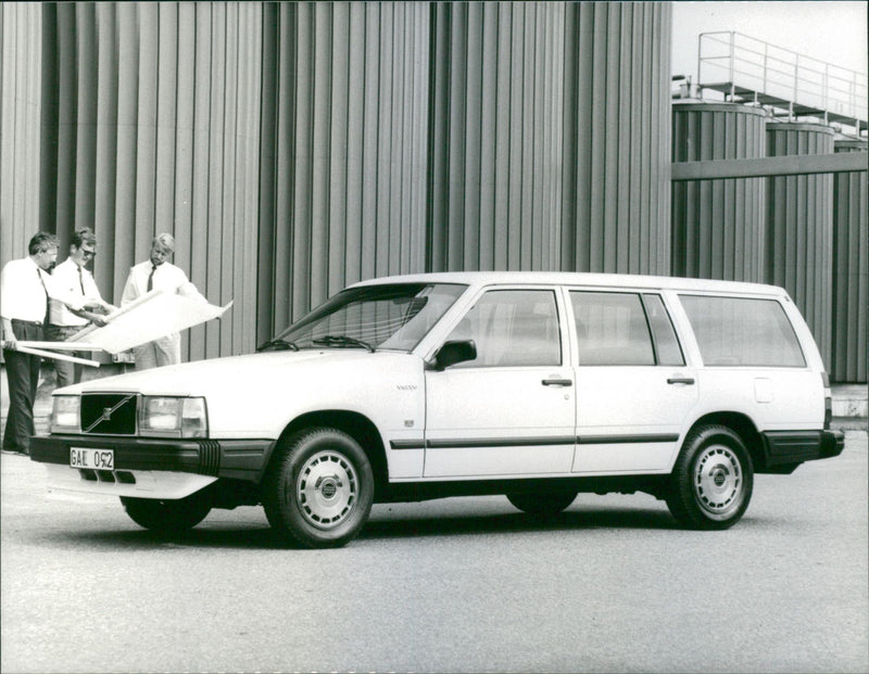 Volvo 740 GLE 1986 - Vintage Photograph