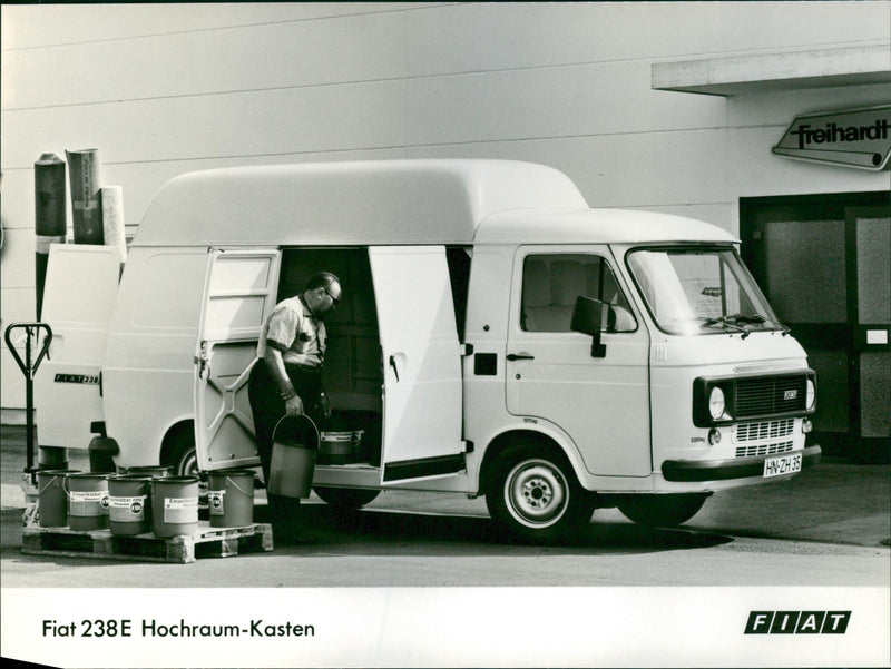 Fiat 238E high-capacity box - Vintage Photograph