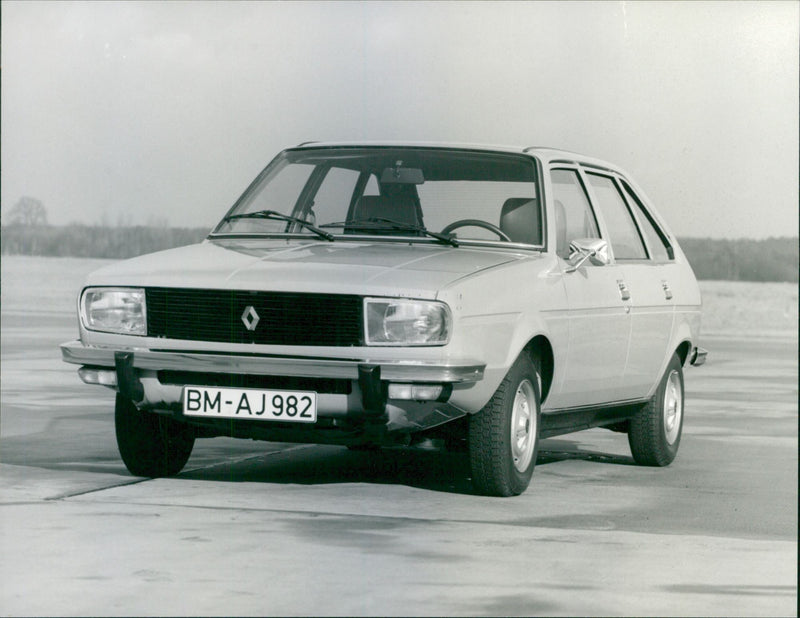 Renault 20 - Vintage Photograph