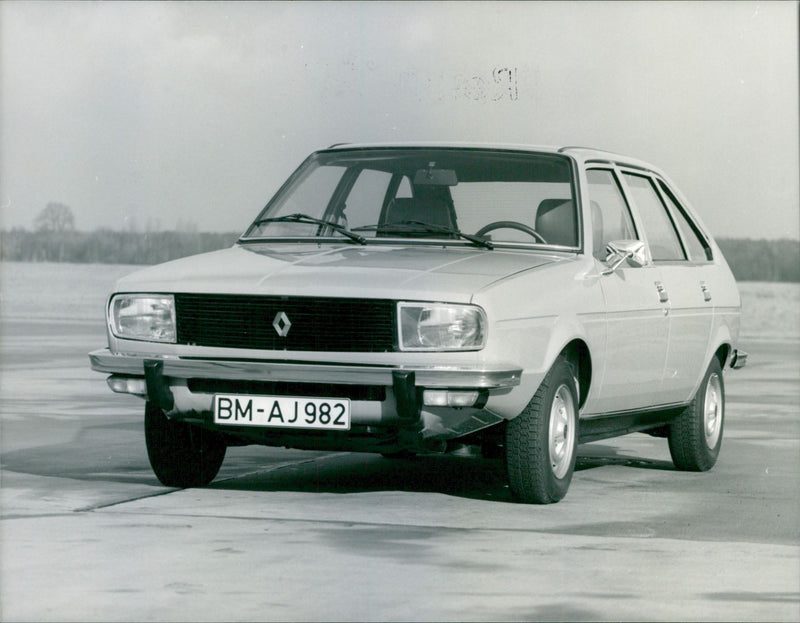 Renault 20 - Vintage Photograph