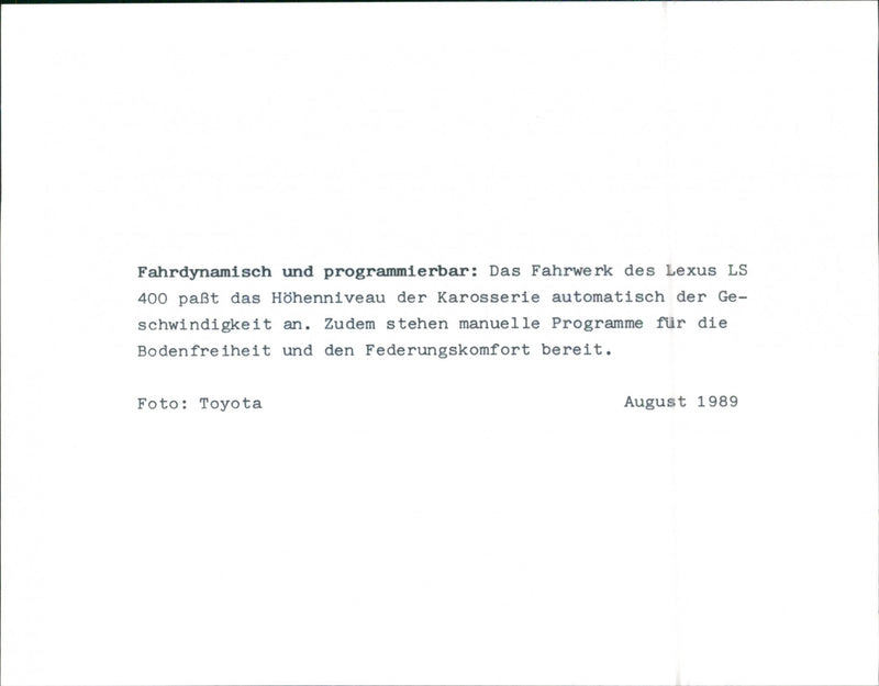 Toyota Lexus LS 400 - Vintage Photograph