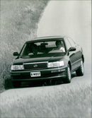 Toyota Lexus LS 400 - Vintage Photograph