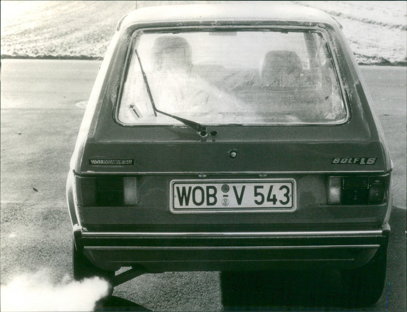 VW Golf 1976 - Vintage Photograph