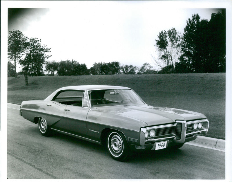 Pontiac Executive 1968 - Vintage Photograph
