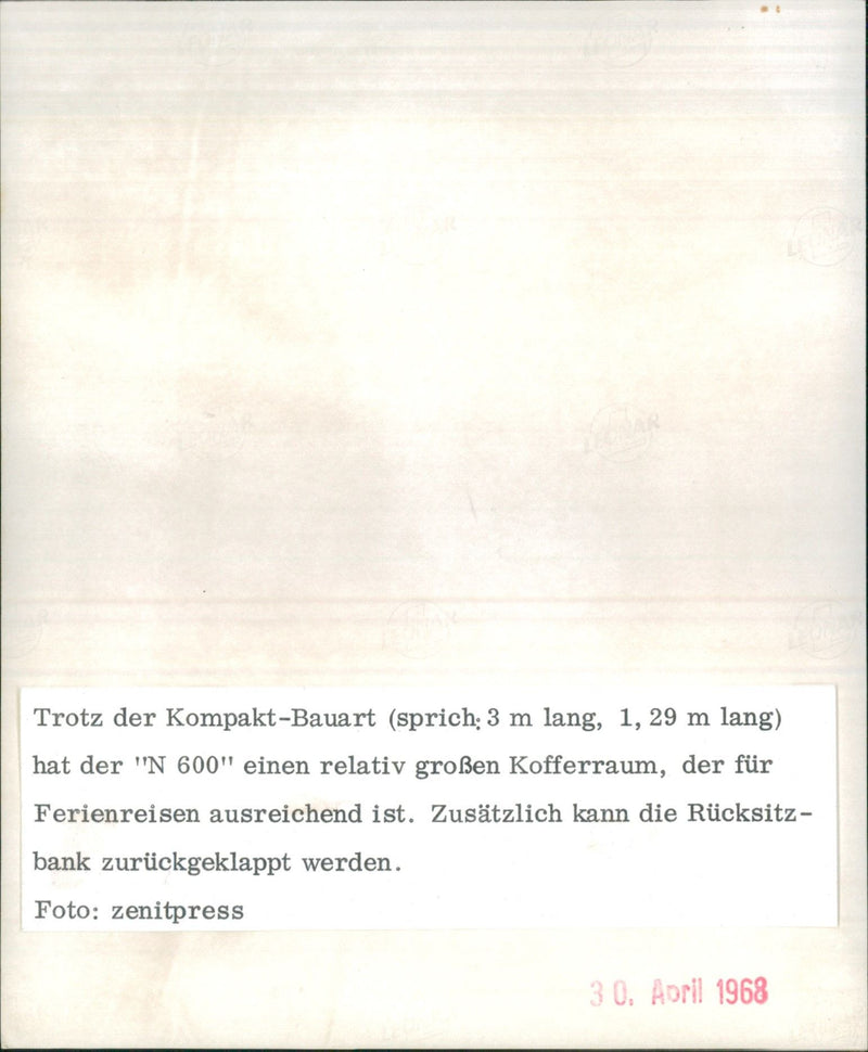 N 600 - Vintage Photograph