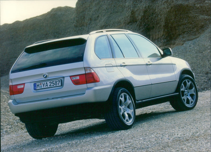 BMW X5 - Vintage Photograph