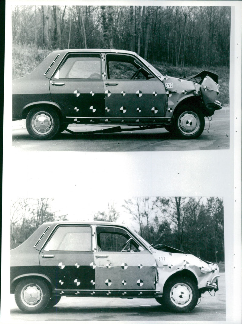 Renault testing 1975 - Vintage Photograph