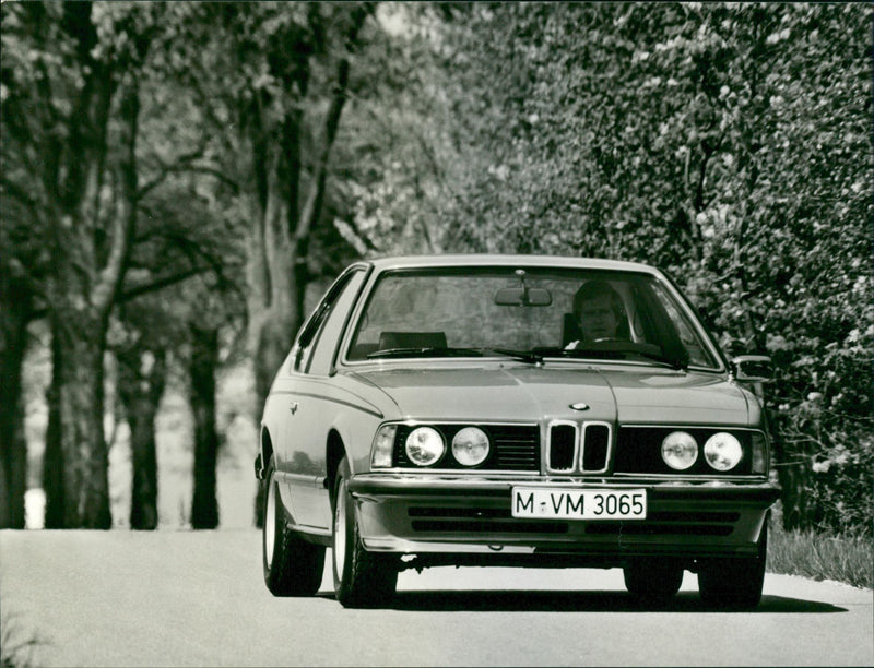 BMW 635 CSI - Vintage Photograph