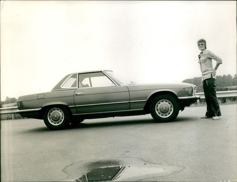 Mercedes 350 SL - Vintage Photograph
