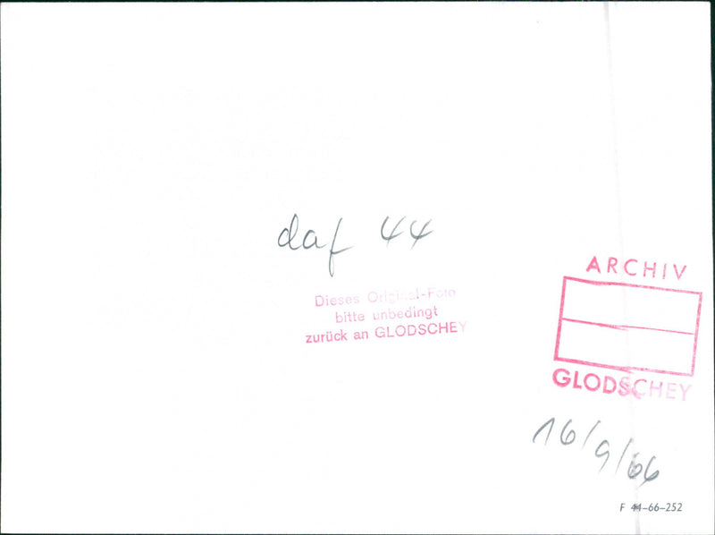 Daf 44 - Vintage Photograph