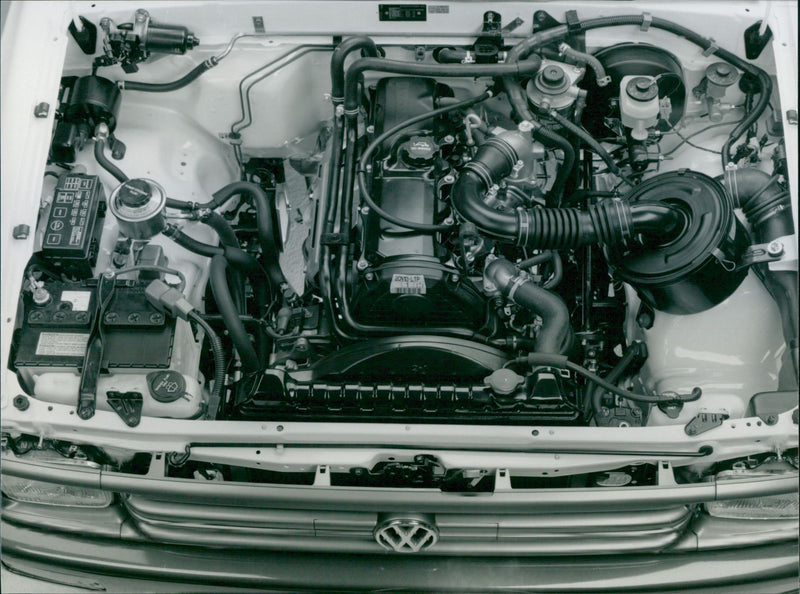 1989 VW Taro - Vintage Photograph