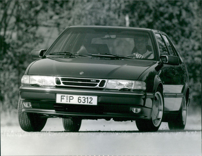 Saab 9000, CS 2.3 Turbo S, Model Jahr 1992 - Vintage Photograph