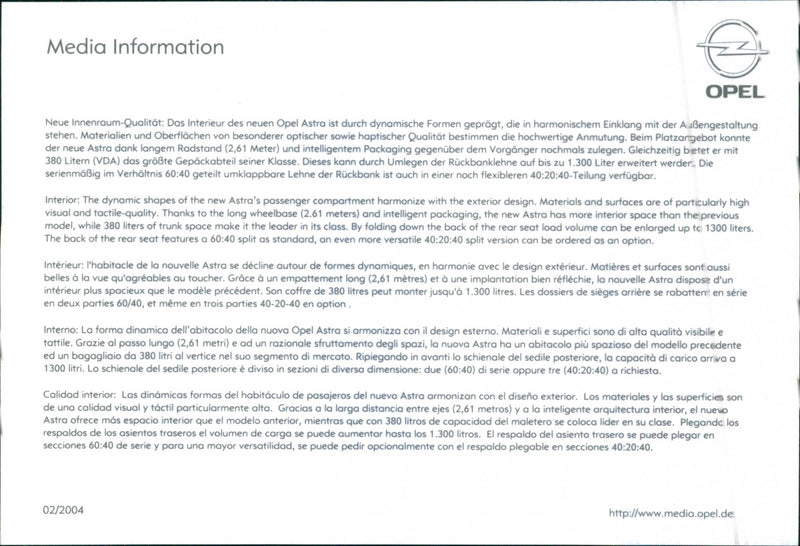 Opel Astra 2004 - Vintage Photograph