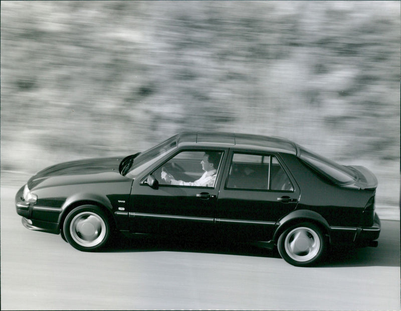 Saab 9000, CS 2.3 Turbo S, Model  Jahr 1992 - Vintage Photograph
