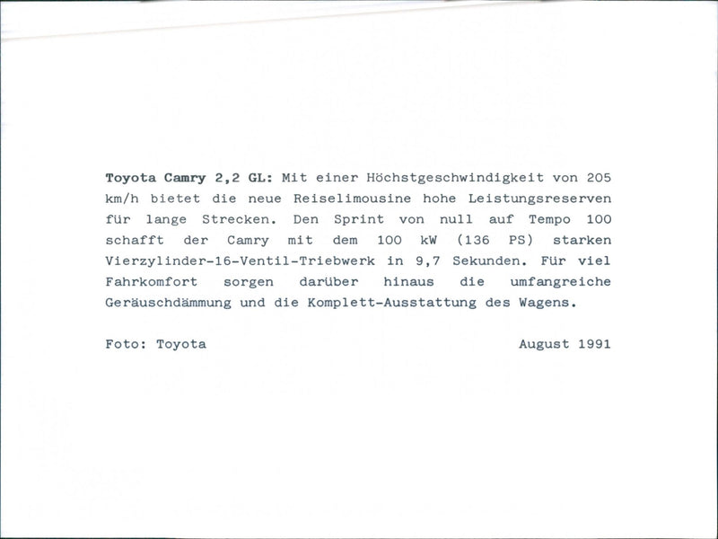 Toyota Camry 2.2 GL - Vintage Photograph