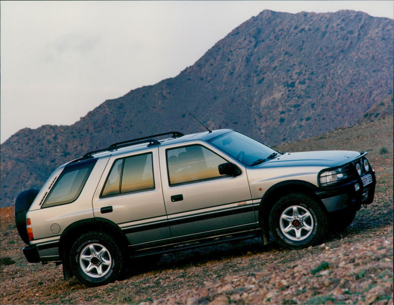 1995 Opel Frontera - Vintage Photograph