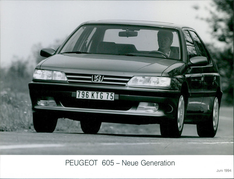 Peugeot 605 - Vintage Photograph