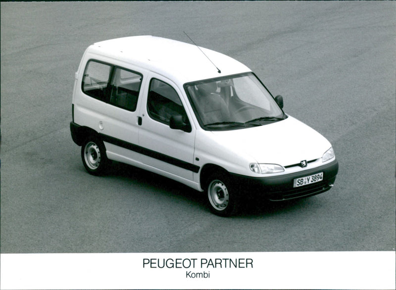 Peugeot Partner Combi - Vintage Photograph