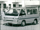Mitsubishi L-300 Luxus Bus - Vintage Photograph