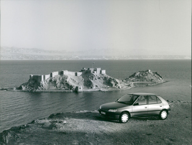 Peugeot 306 XT 1993 - Vintage Photograph