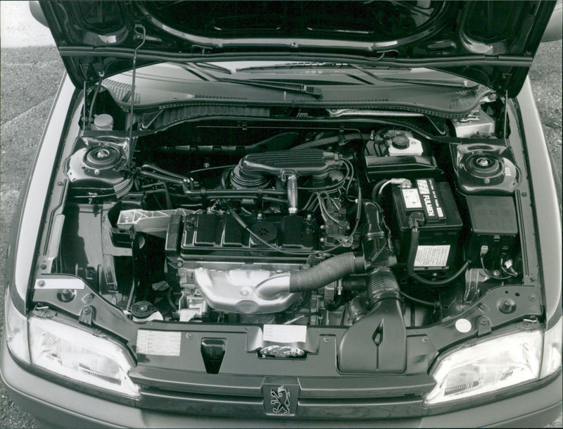 Peugeot 306 XN 1993 - Vintage Photograph