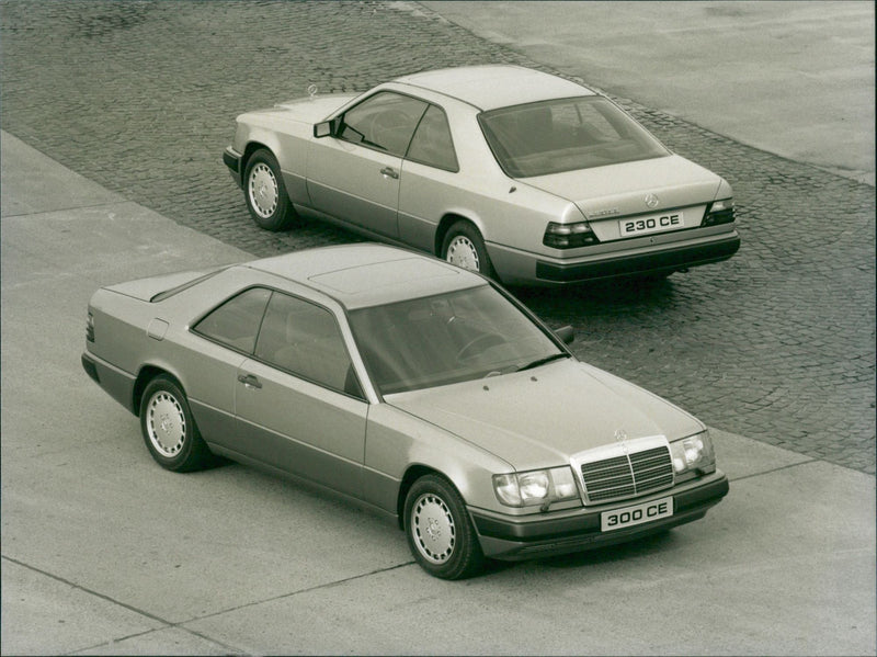 Mercedes-Benz 300 CE/230 CE - Vintage Photograph