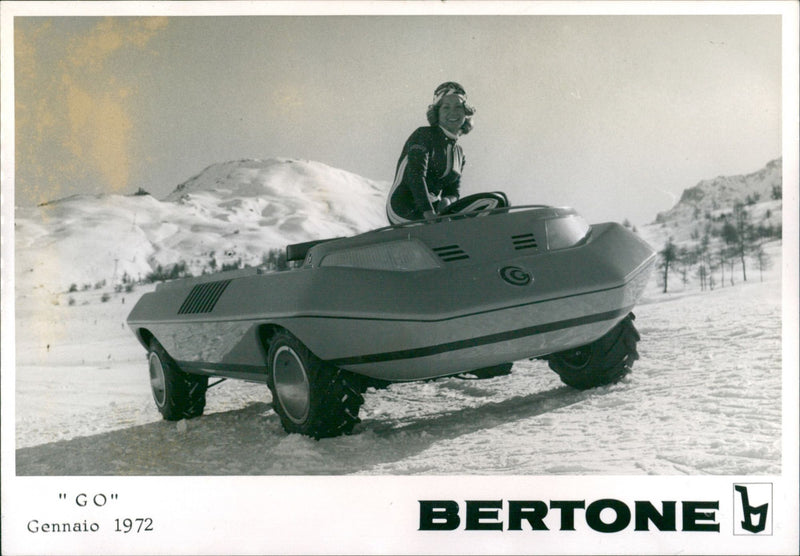 Bertone "GO" - Vintage Photograph