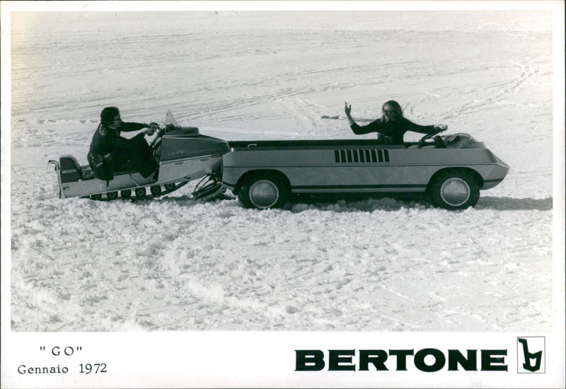 Bertone "GO" - Vintage Photograph