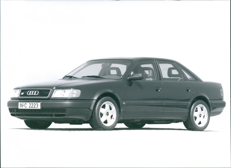 Audi S4 
1991 - Vintage Photograph