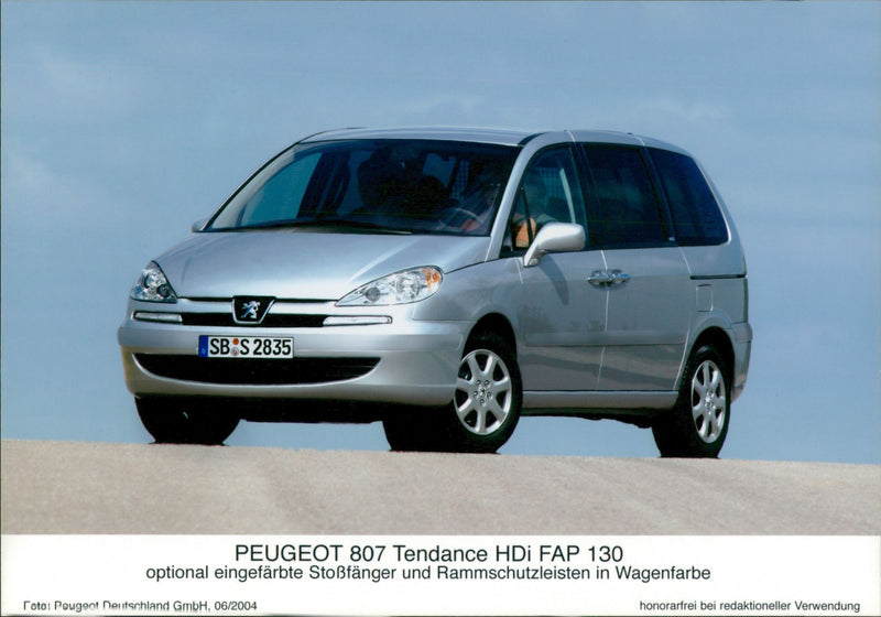 Peugeot 807 Tendance HDi FAP 130 - Vintage Photograph