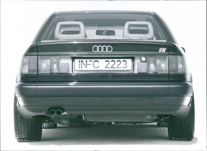 Audi S4 
1991 - Vintage Photograph