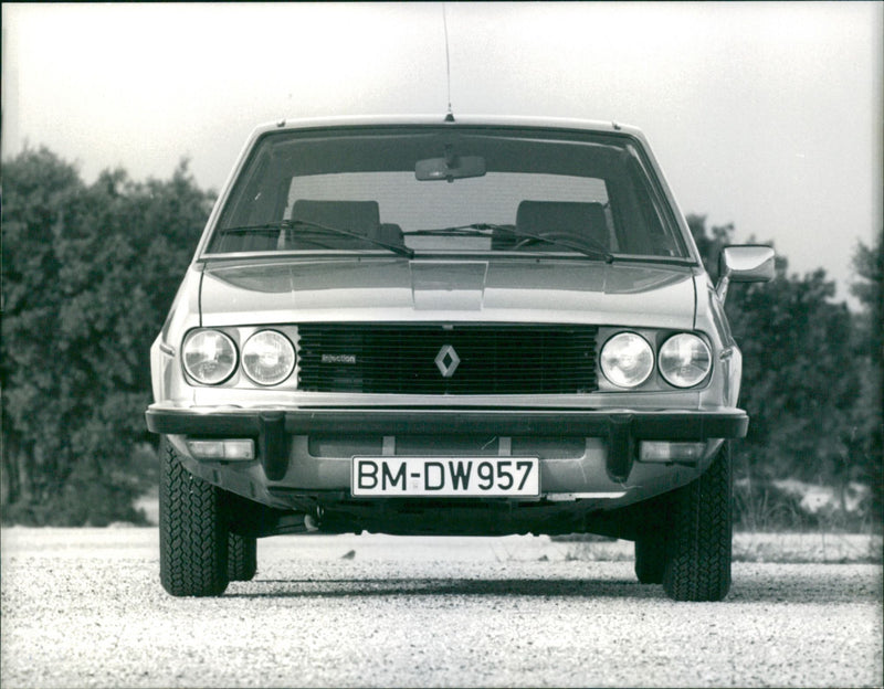 1979 Renault 30 TX - Vintage Photograph