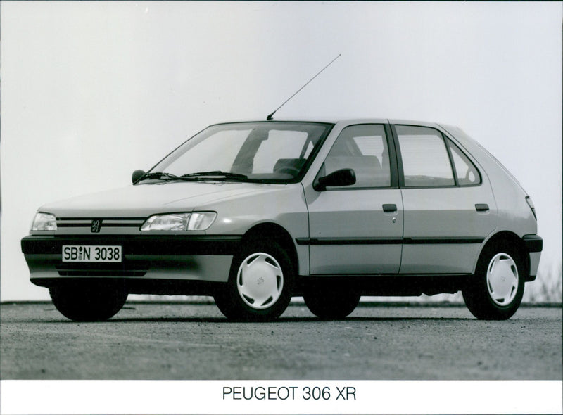 Peugeot 306 XR - Vintage Photograph