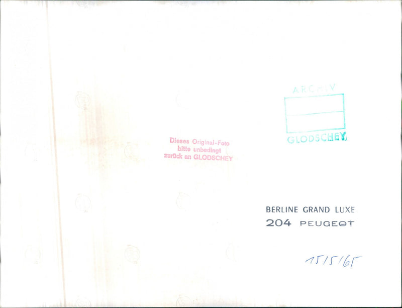 Peugeot 204 Berline Grand Luxe - Vintage Photograph