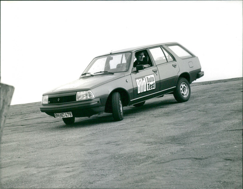 1984 Renault 18 - Vintage Photograph