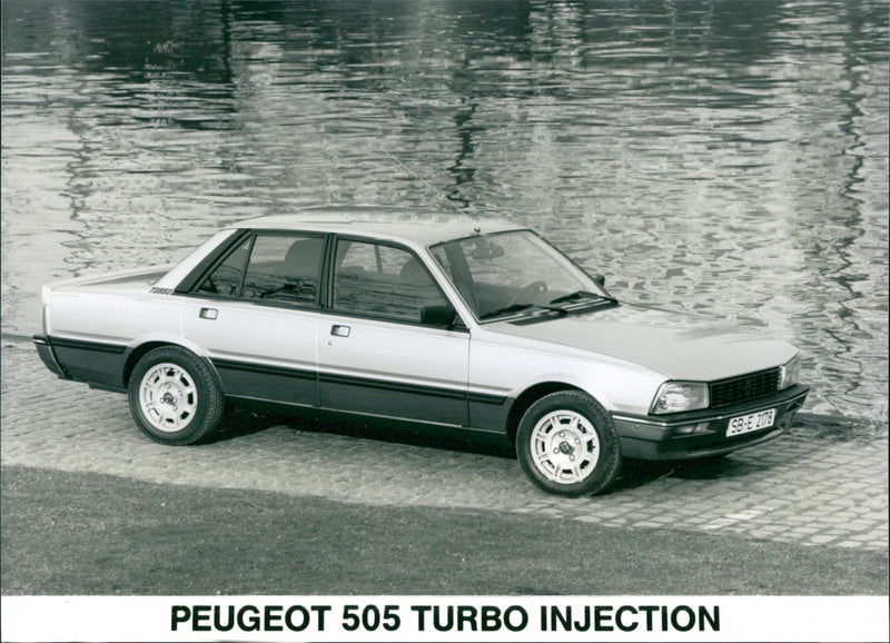 1984 Peugeot 505 Turbo Injection - Vintage Photograph