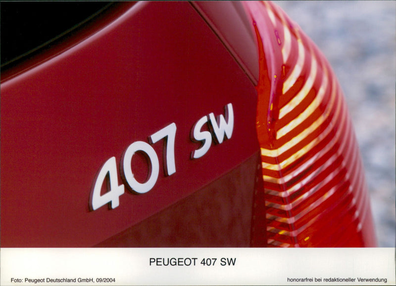 2004 Peugeot 407 SW - Vintage Photograph