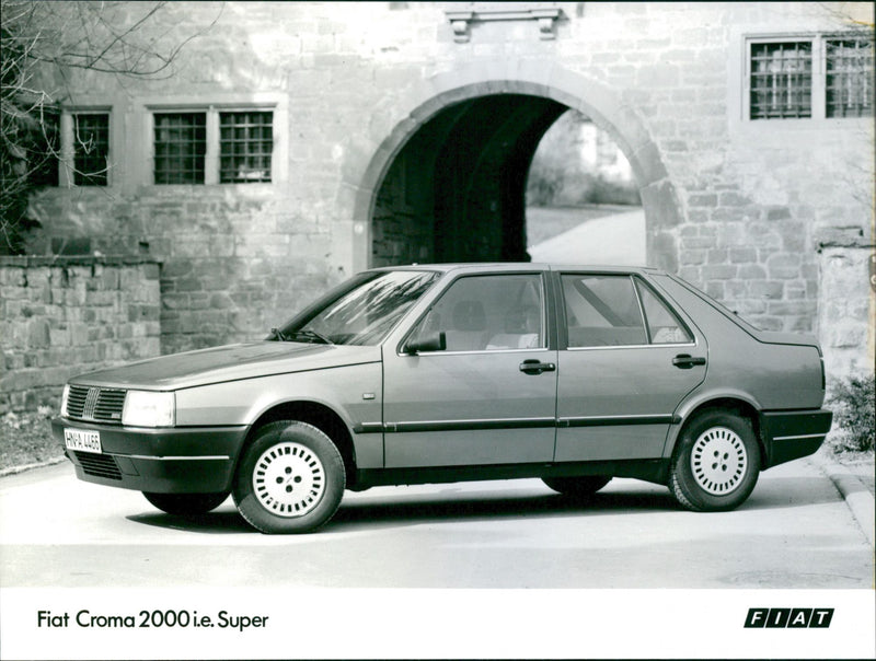 Fiat Croma 2000 i.e Super - Vintage Photograph