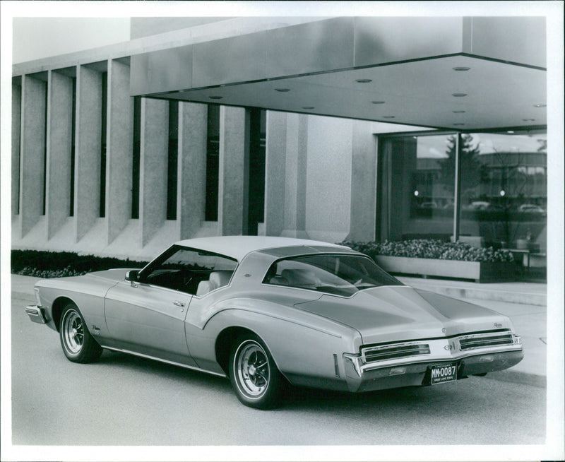 Buick 1972 - Vintage Photograph