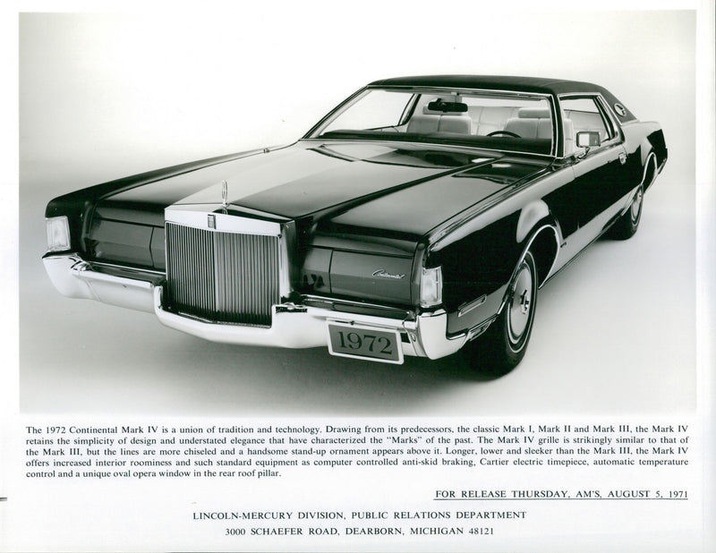 1972 Lincoln Continental Mark IV - Vintage Photograph
